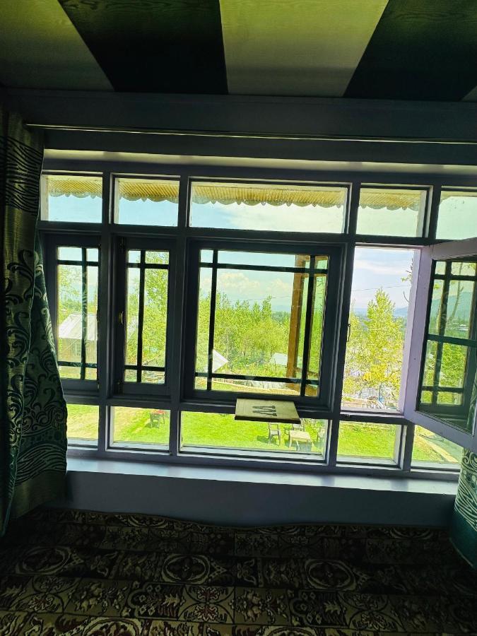 Sheen Homestay 古尔马尔格 外观 照片