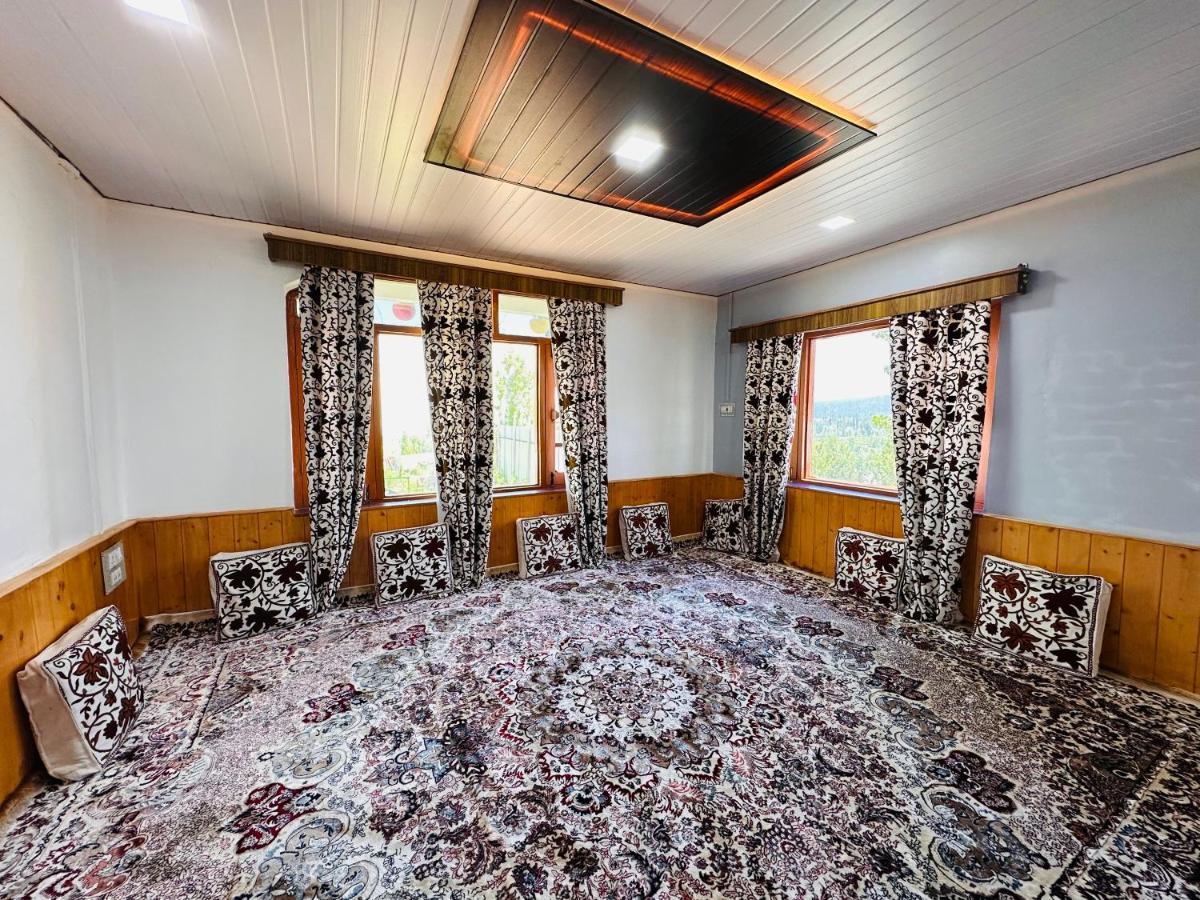 Sheen Homestay 古尔马尔格 外观 照片