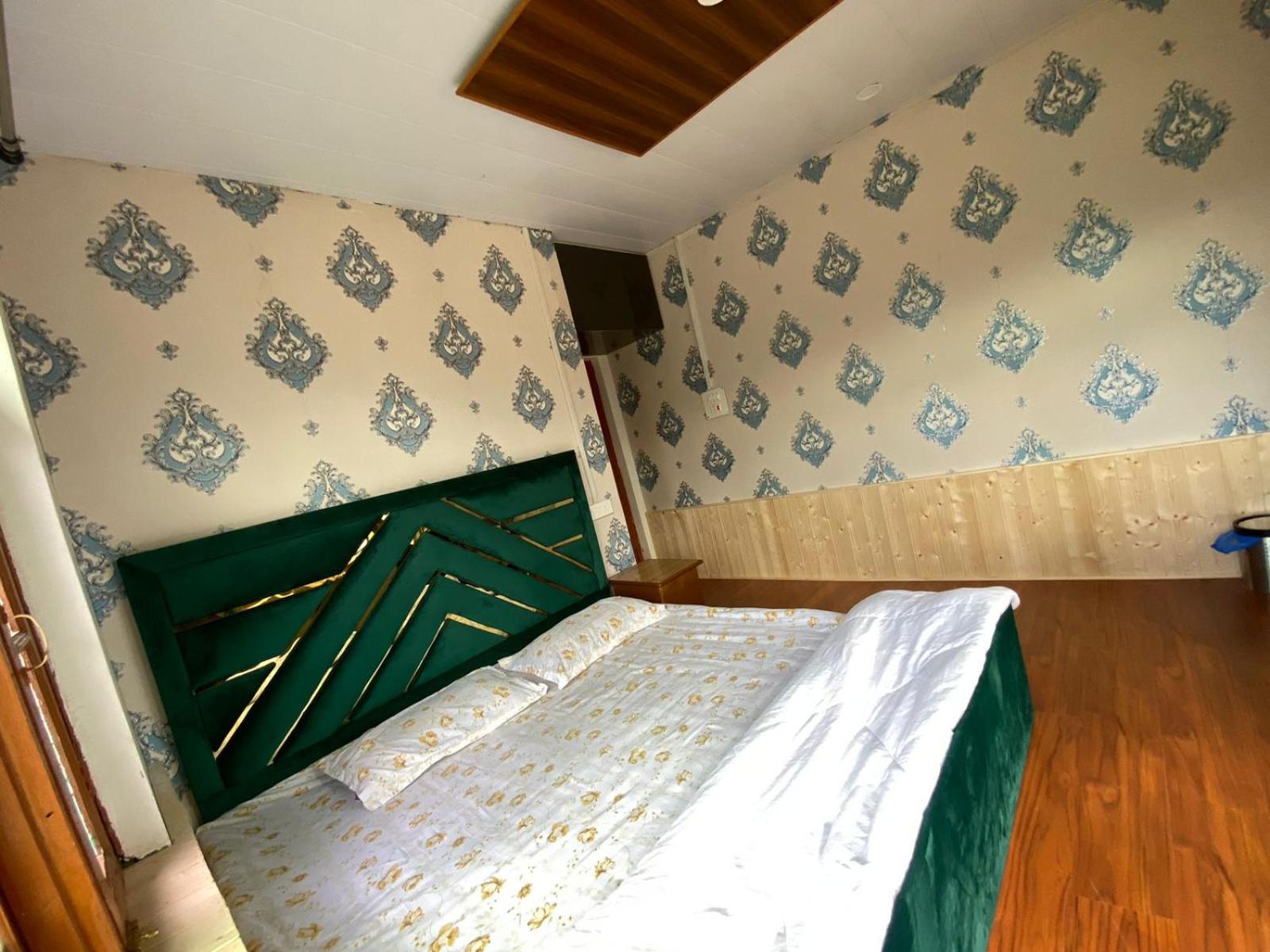 Sheen Homestay 古尔马尔格 外观 照片