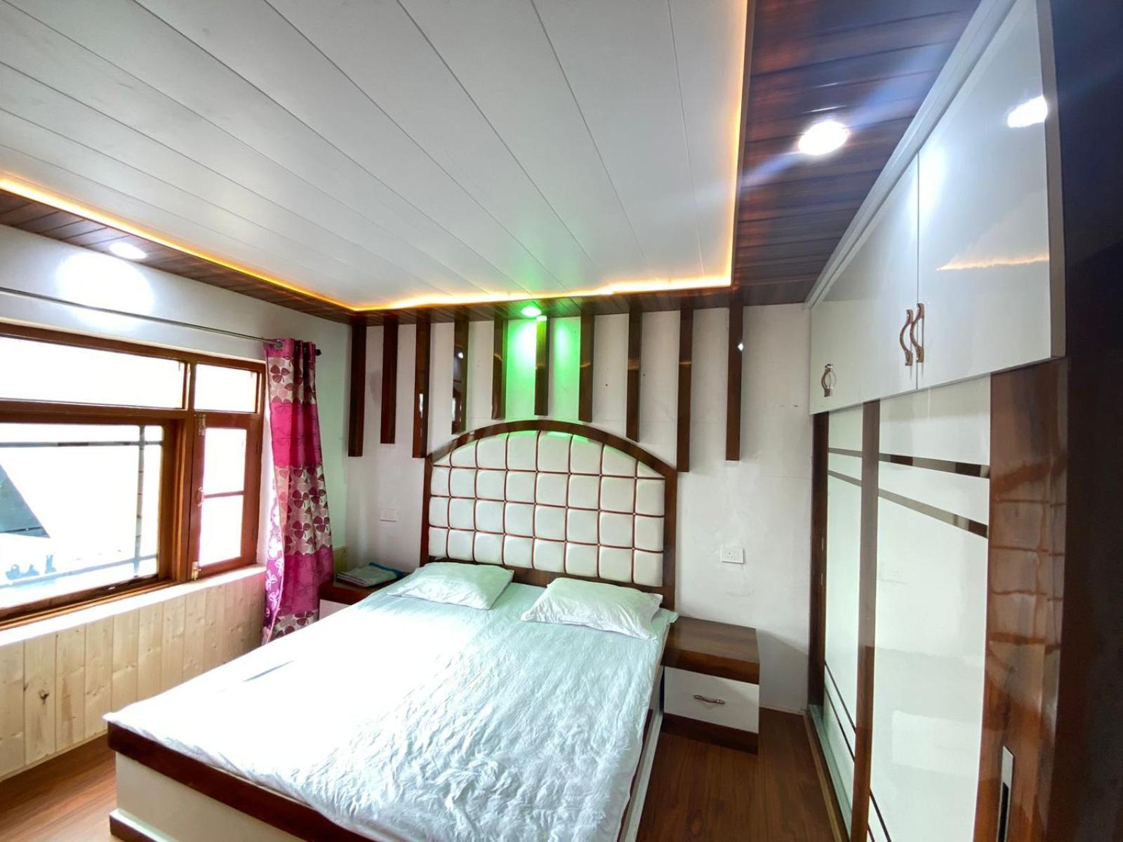Sheen Homestay 古尔马尔格 外观 照片